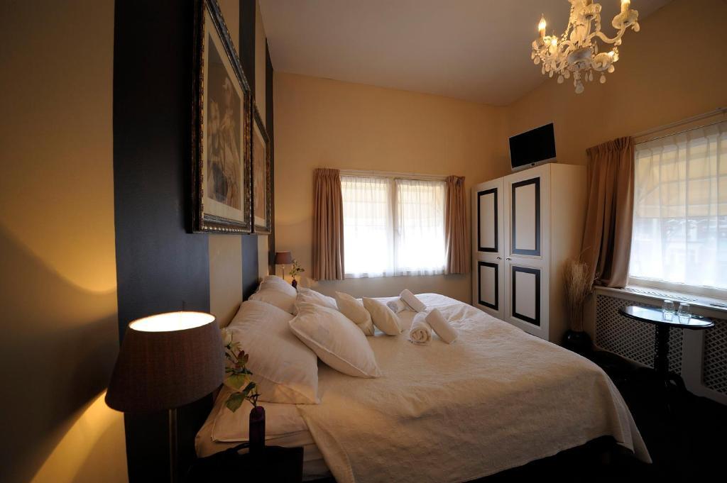 Hotel & Appartementen Bella Vista The Hague Bilik gambar