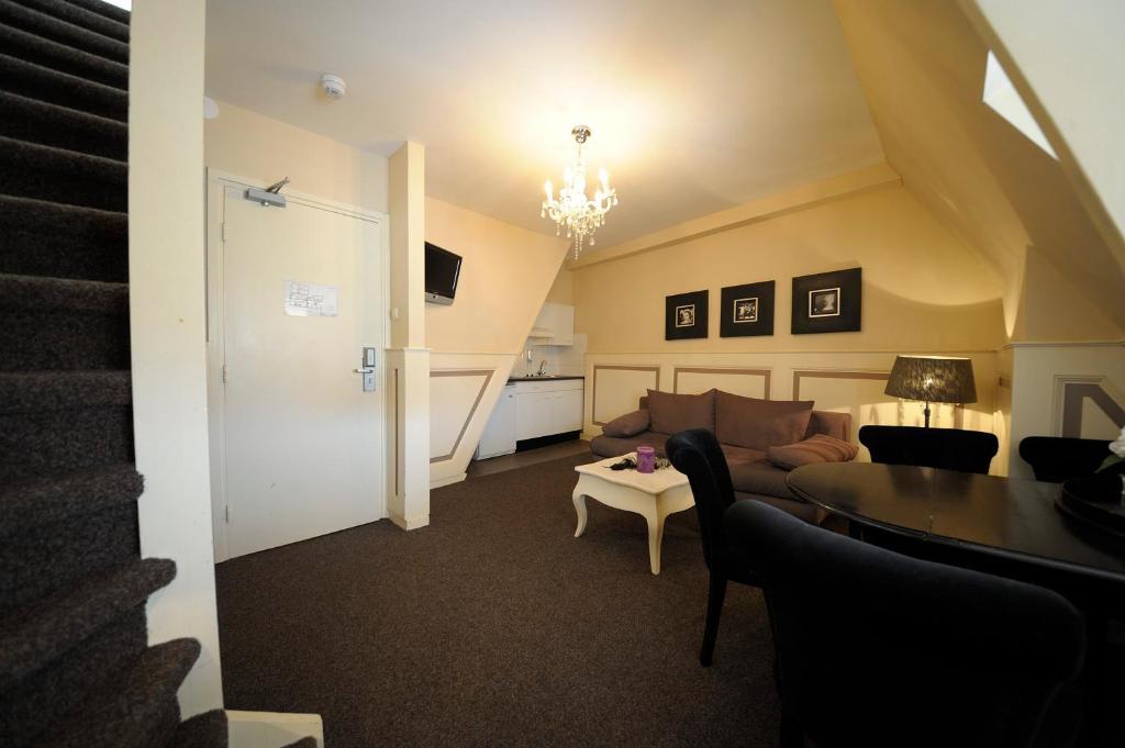Hotel & Appartementen Bella Vista The Hague Bilik gambar